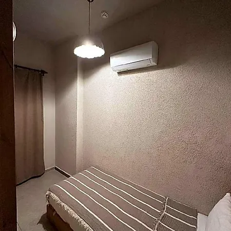 Nephos Hotel 2*